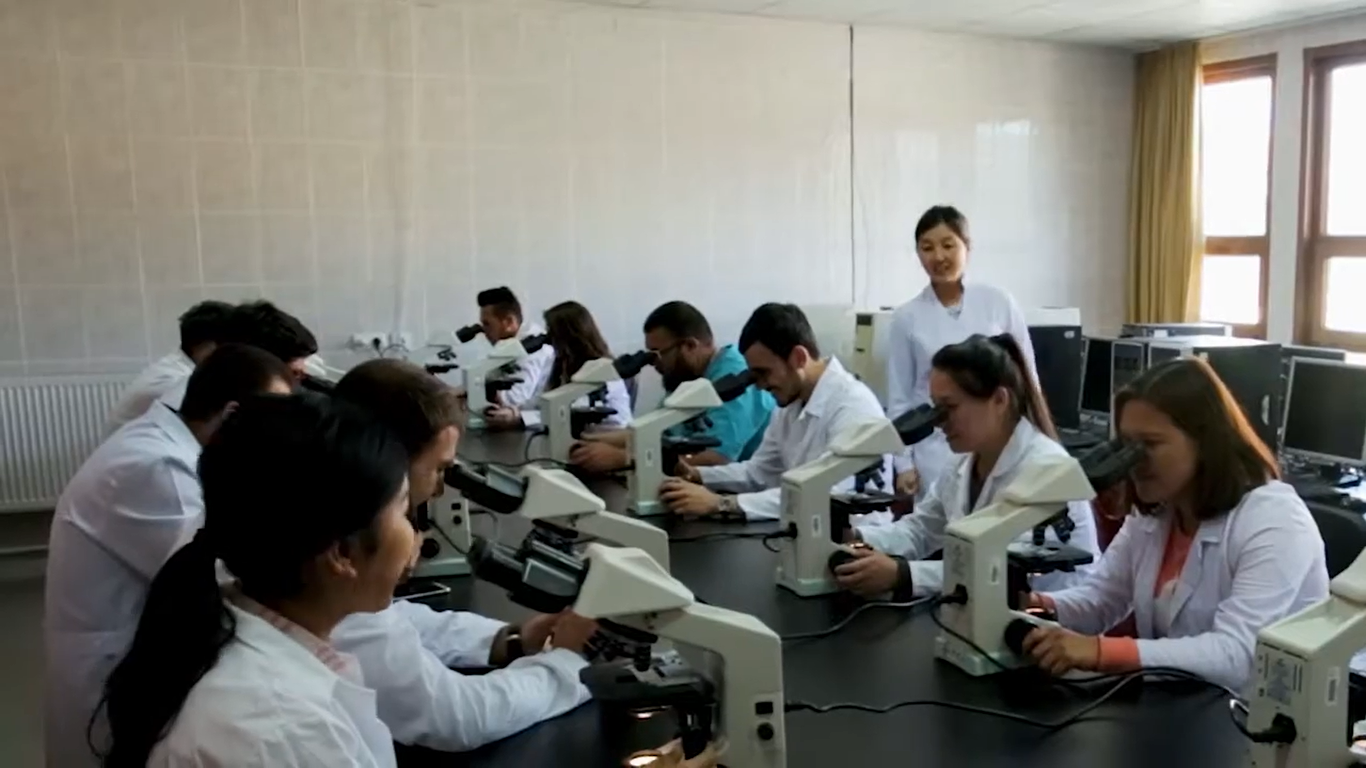 Kırgızistan manas üniversitesi  eğitim laboratuvarı